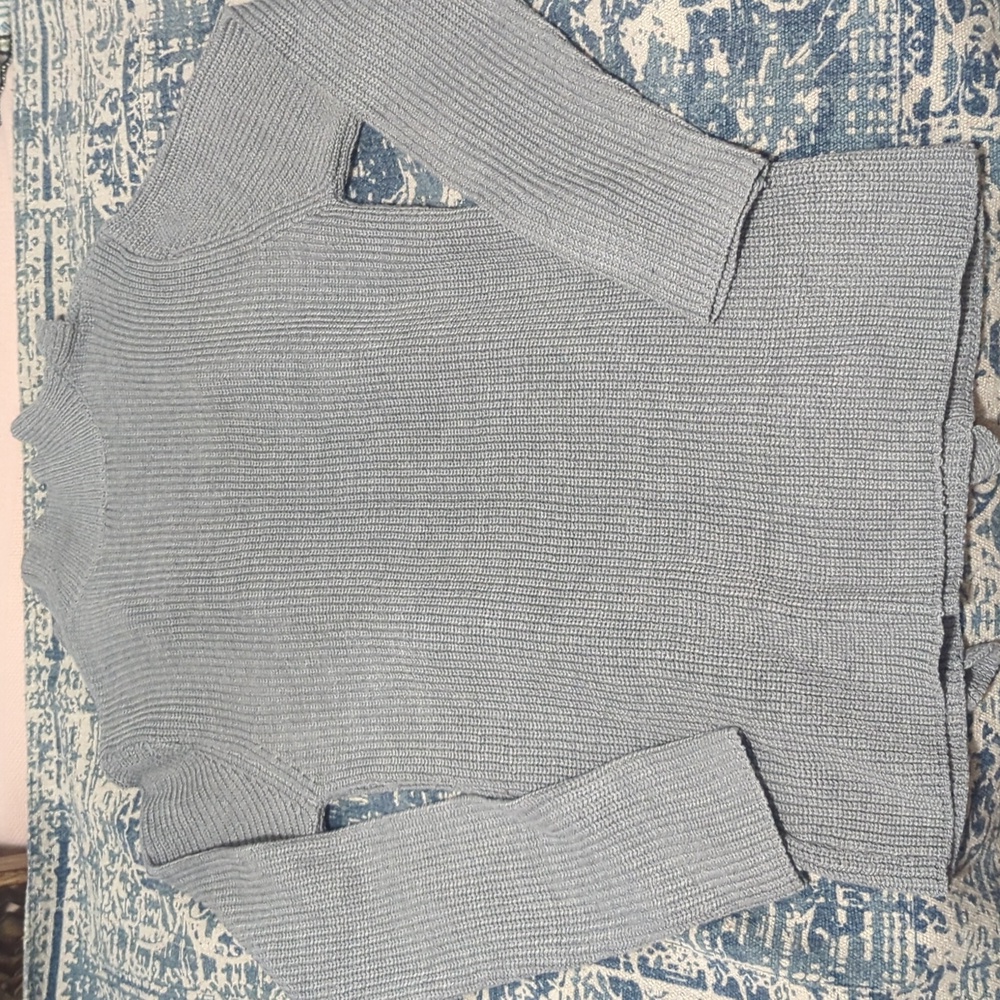 Primi Gray Ruffled Sweater Size Large - Picture 6 of 7